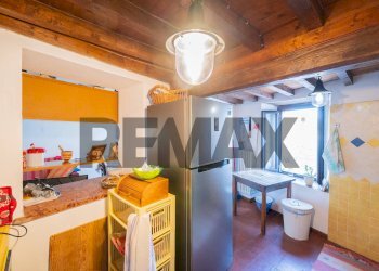 Cucina - Semi-detached house via Case schianchi
 
11, Langhirano - photo 18