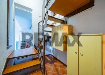 Scale - Semi-detached house via Case schianchi
 
11, Langhirano - photo 19