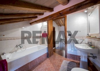 Bagno - Semi-detached house via Case schianchi
 
11, Langhirano - photo 31