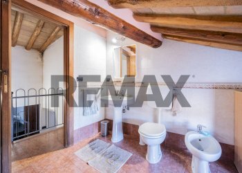 Bagno - Semi-detached house via Case schianchi
 
11, Langhirano - photo 32