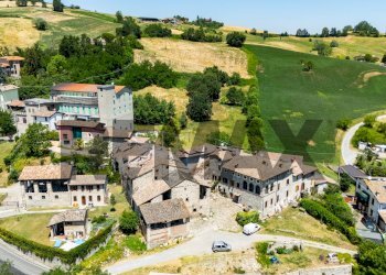 Casa all\'aperto - Semi-detached house via Case schianchi
 
11, Langhirano - photo 41