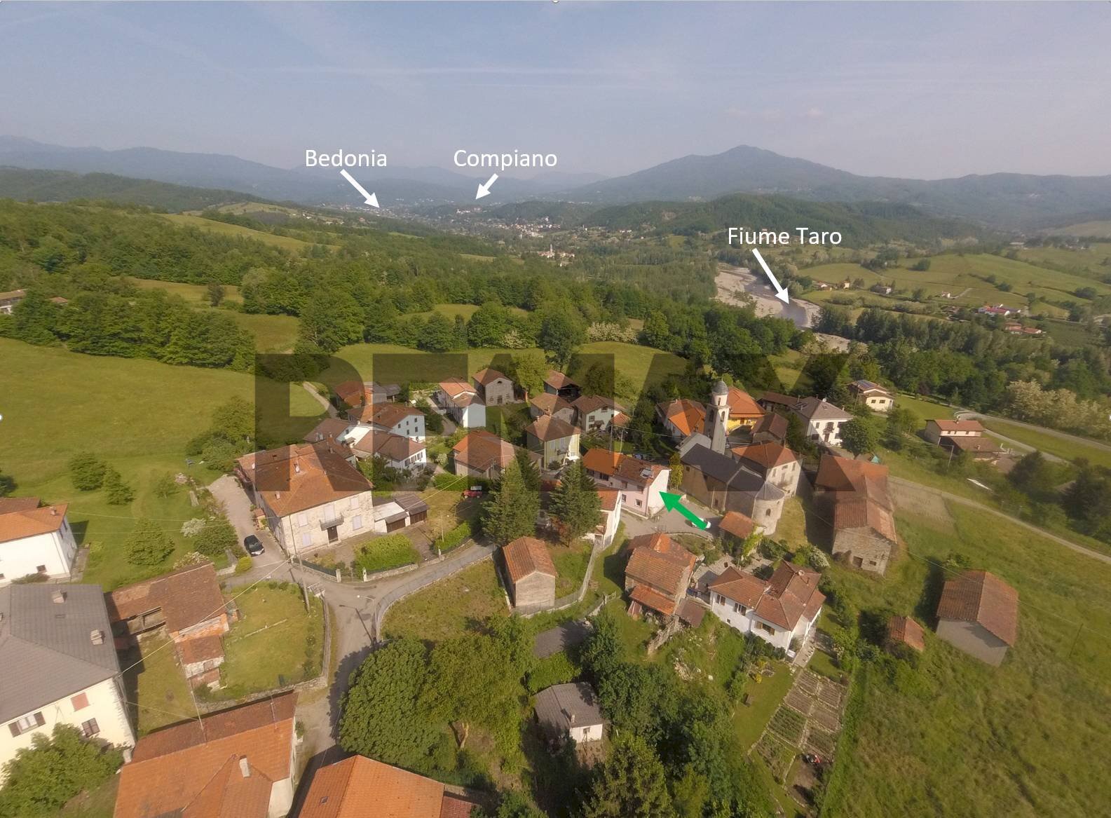 Vista delle montagne - Semi-detached house CAMPI
 
60, Albareto - photo 1