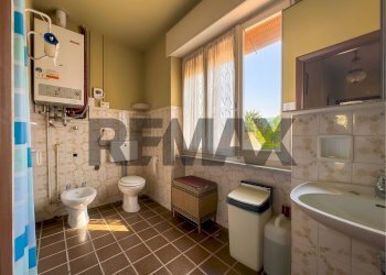 Bagno - Casa semi indipendente CAMPI
 
60, Albareto - foto 10