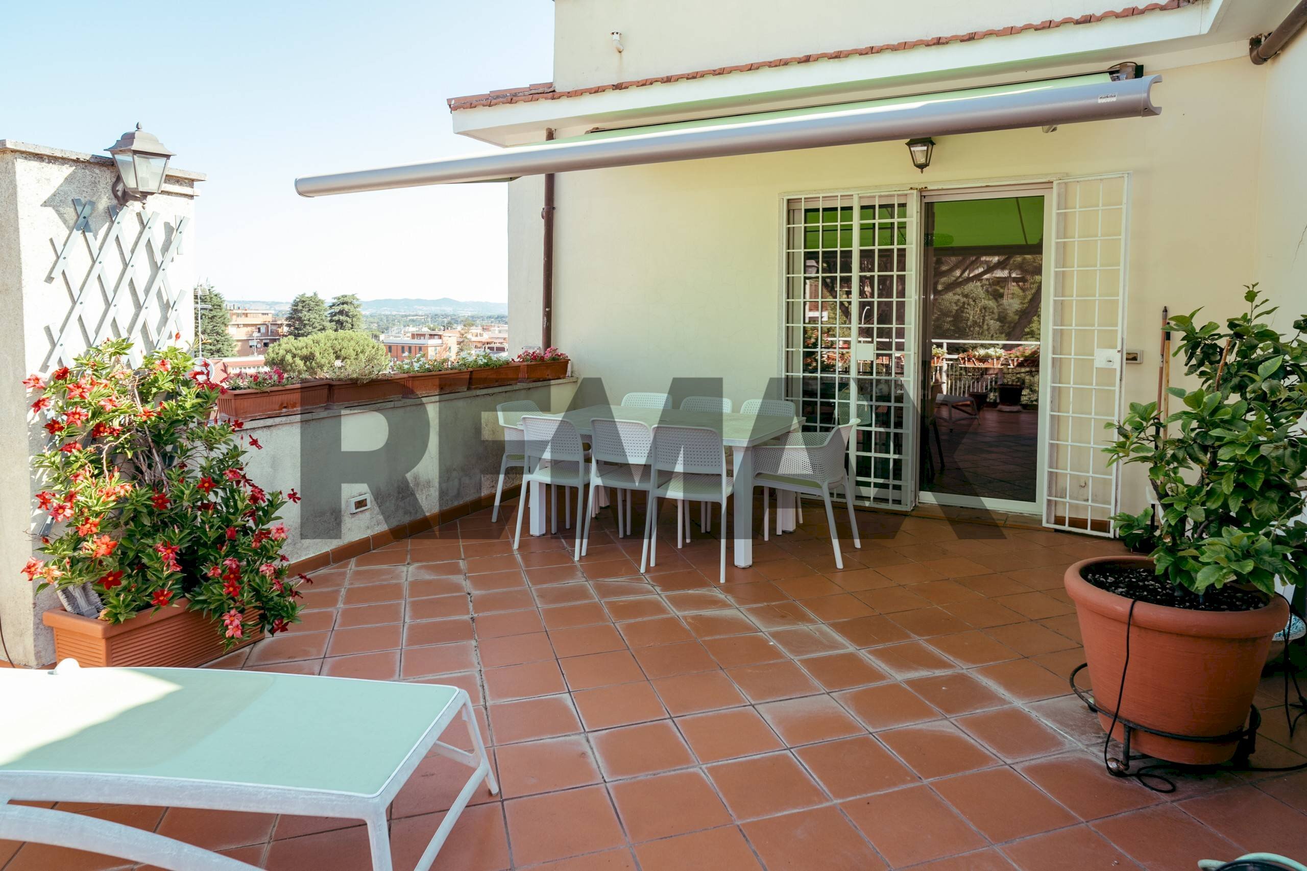 Terrazza - Bilocale Via Caprarola
 
19, Roma - foto 1