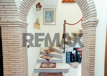 Scale - Villa Via dei Fienili
 
29, Velletri - photo 16