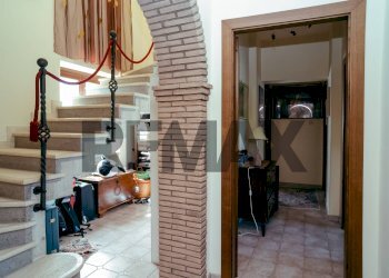 Scale - Villa Via dei Fienili
 
29, Velletri - photo 17