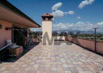 Terrazza - Villa Via dei Fienili
 
29, Velletri - photo 18