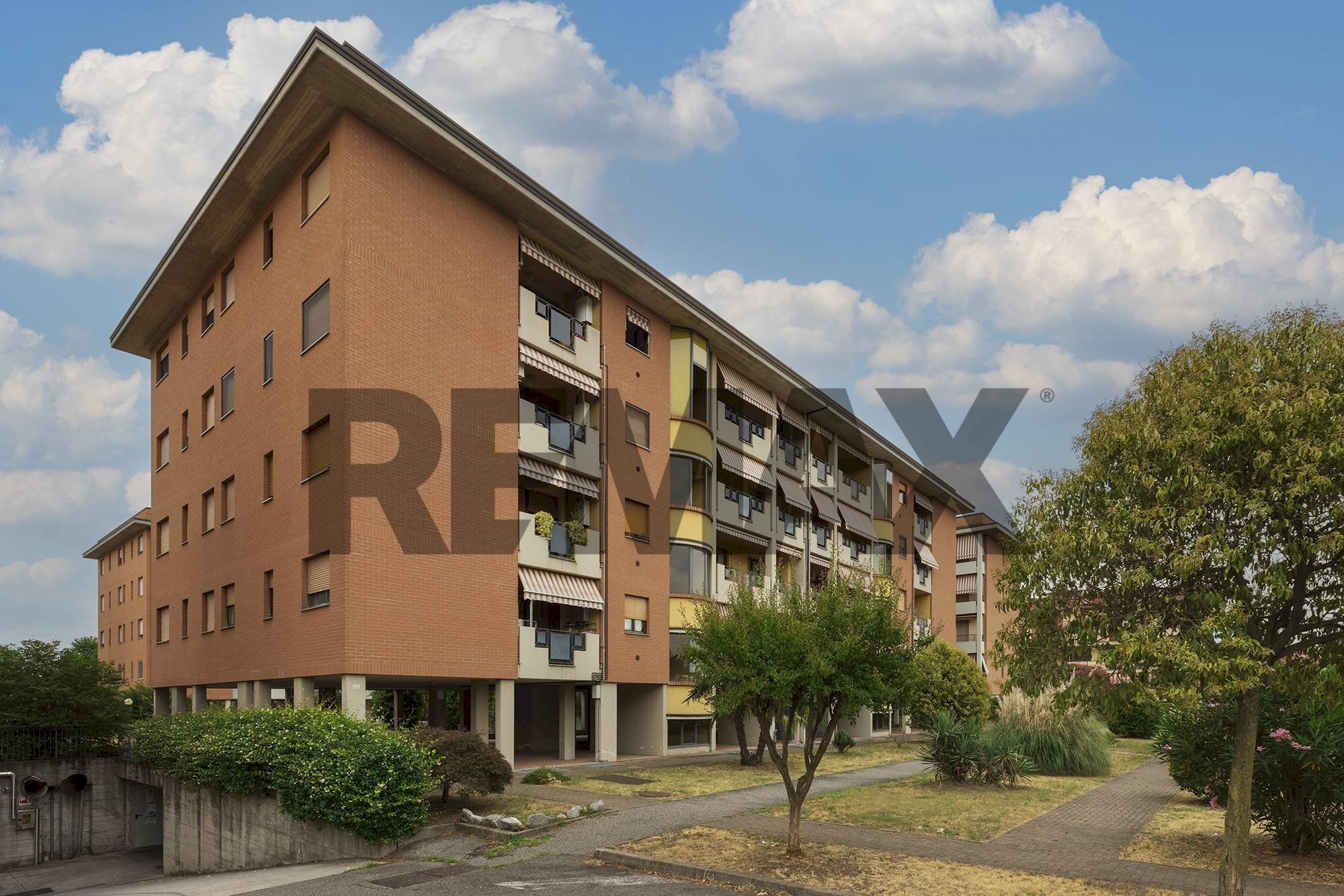 Edificio all\'aperto - Three-room apartment VIA CAMILLO TOSI
6, Busto Arsizio - photo 2