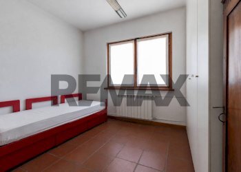 Camera / camera da letto - Villa Via Armando Diaz
 
90, Olgiate Olona - photo 19