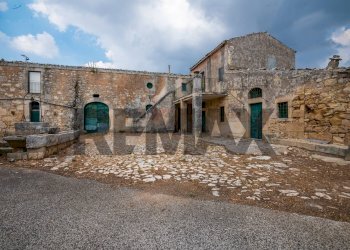 Casa all\'aperto - Rustico Via Donato Rondinone
 
snc, Ragusa - foto 10