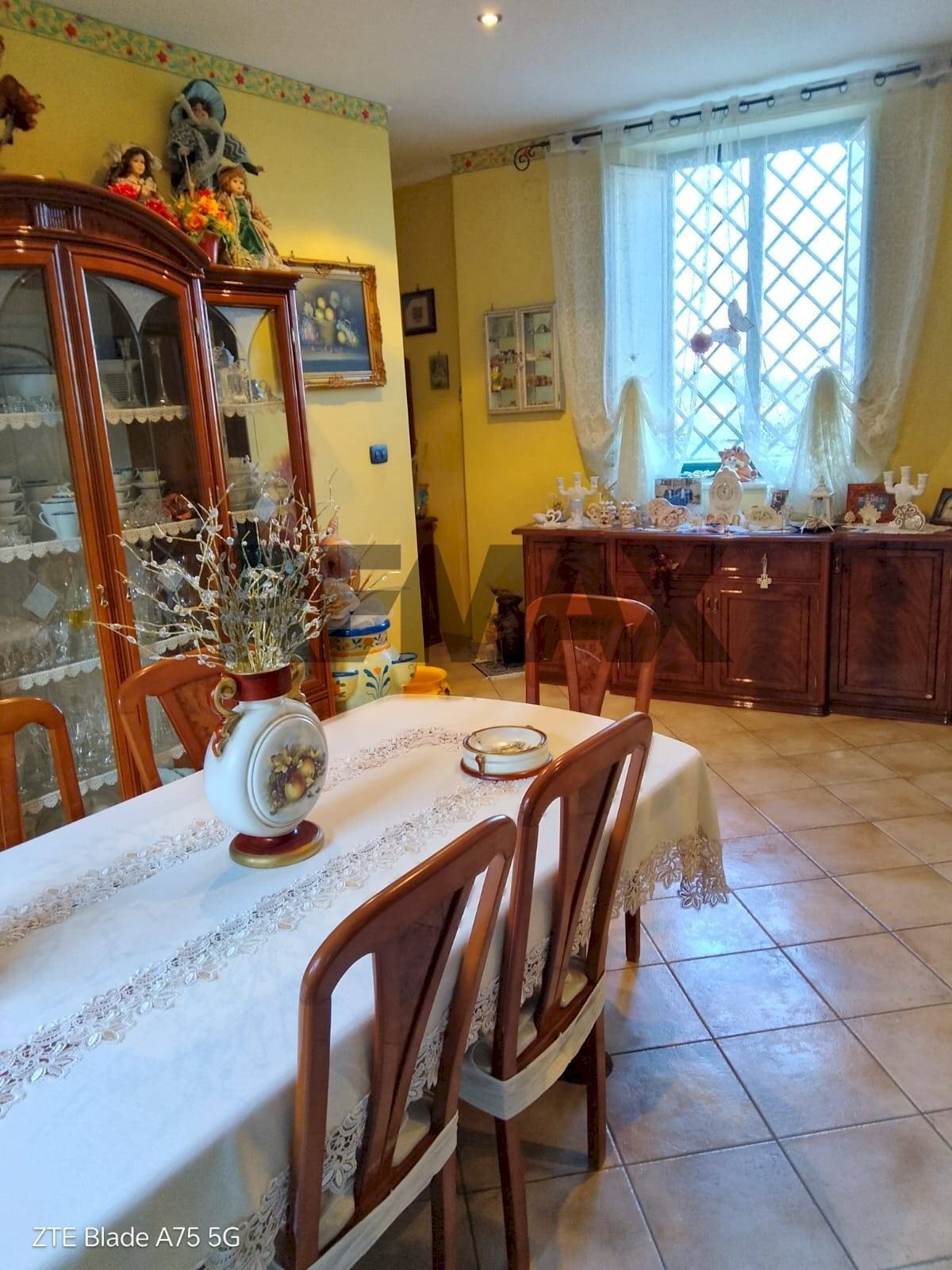 Sala da pranzo - Apartment via  Garigliano
 
7, San Cataldo - photo 1