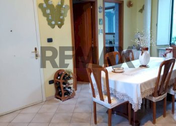 Sala da pranzo - Apartment via  Garigliano
 
7, San Cataldo - photo 7