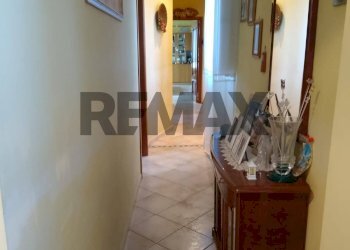 Hall / corridoio - Apartment via  Garigliano
 
7, San Cataldo - photo 10