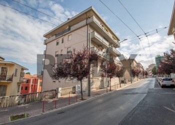 Edificio all\'aperto - Three-room apartment via Madonna degli Angeli
 
46, Chieti - photo 13