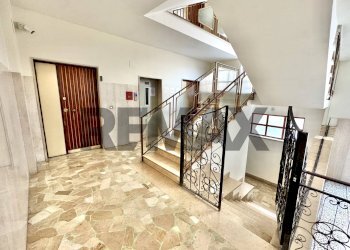 Ricezione / Lobby - Trilocale CORSO EUROPA
 
206, Marano di Napoli - foto 25