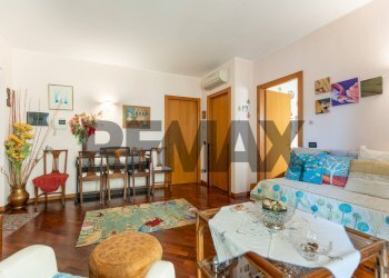 Sala da pranzo - Trilocale Via Doberdo'
32, Milano - foto 5