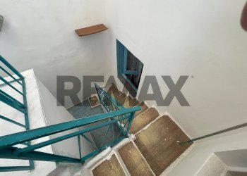Scale - Casa indipendente Via Carducci
 
17, San Pietro Vernotico - foto 9