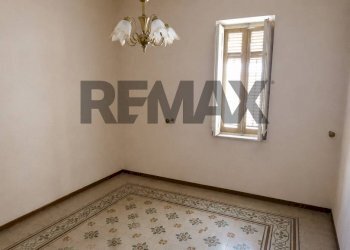 Stanza vuota - Semi-detached house via f.sco criscpi
 
54, Capaci - photo 15