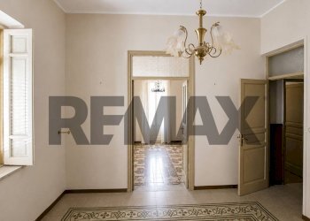 Hall / corridoio - Semi-detached house via f.sco criscpi
 
54, Capaci - photo 16