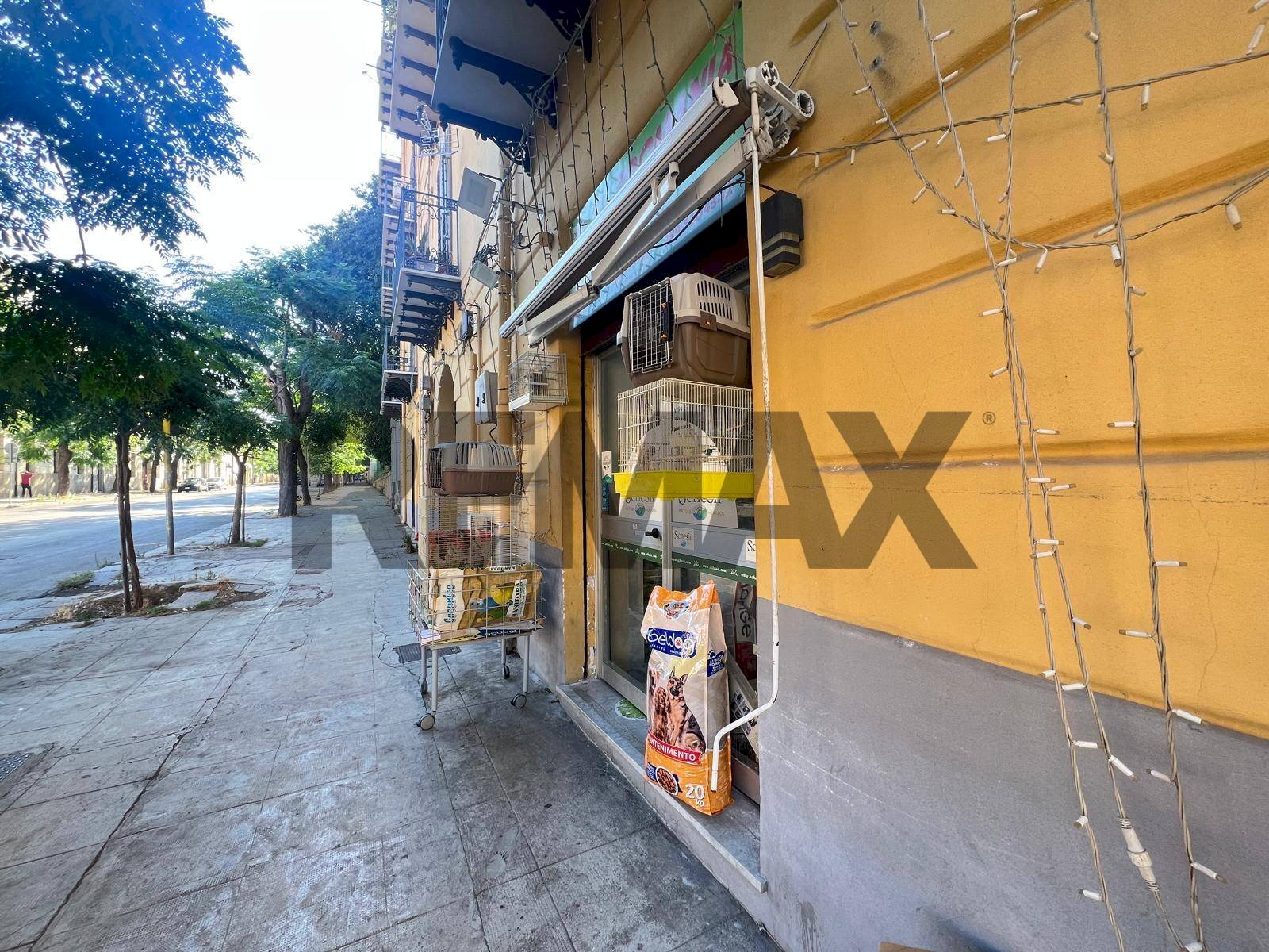 Edificio all\'aperto - Locale Commerciale Corso Calatafimi
 
235, Palermo - foto 2
