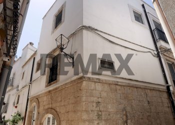 Edificio all\'aperto - Casa indipendente VIa San Paolo
 
12/14/16, Turi - foto 1