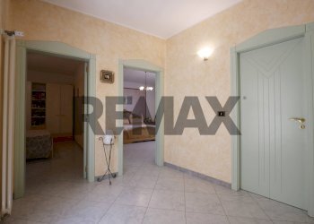 Hall / corridoio - Casa indipendente VIa San Paolo
 
12/14/16, Turi - foto 10
