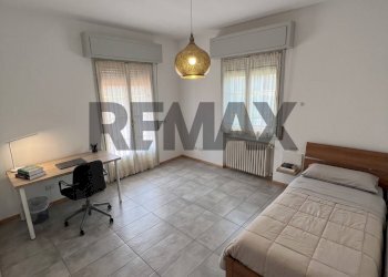 Camera / camera da letto - Terreno non edificabile Via Giuseppe Sbravati
1, Parma - foto 1