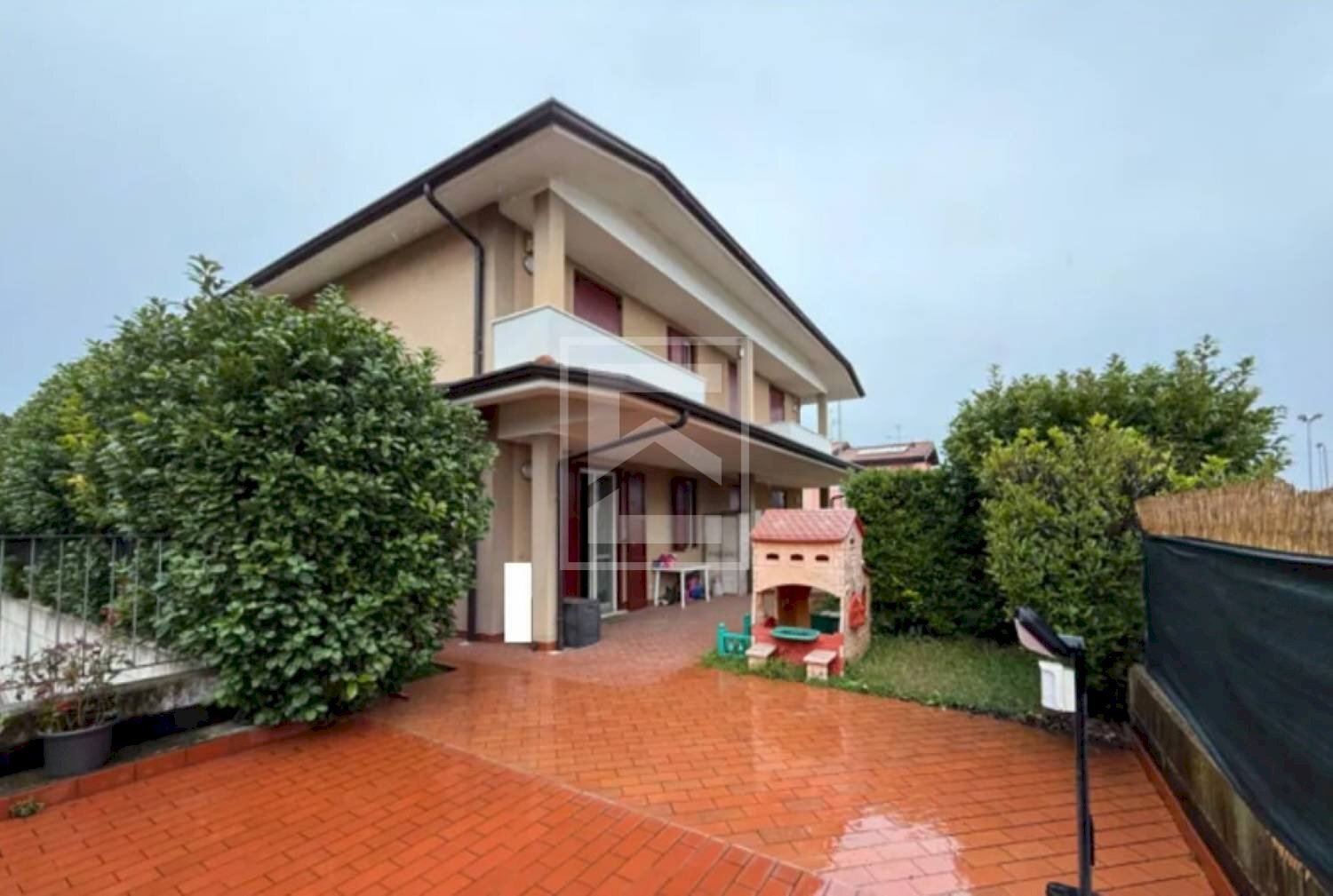 Foto 1 - Semi-detached house Via Francia
 
SNC, Desenzano del Garda - photo 1