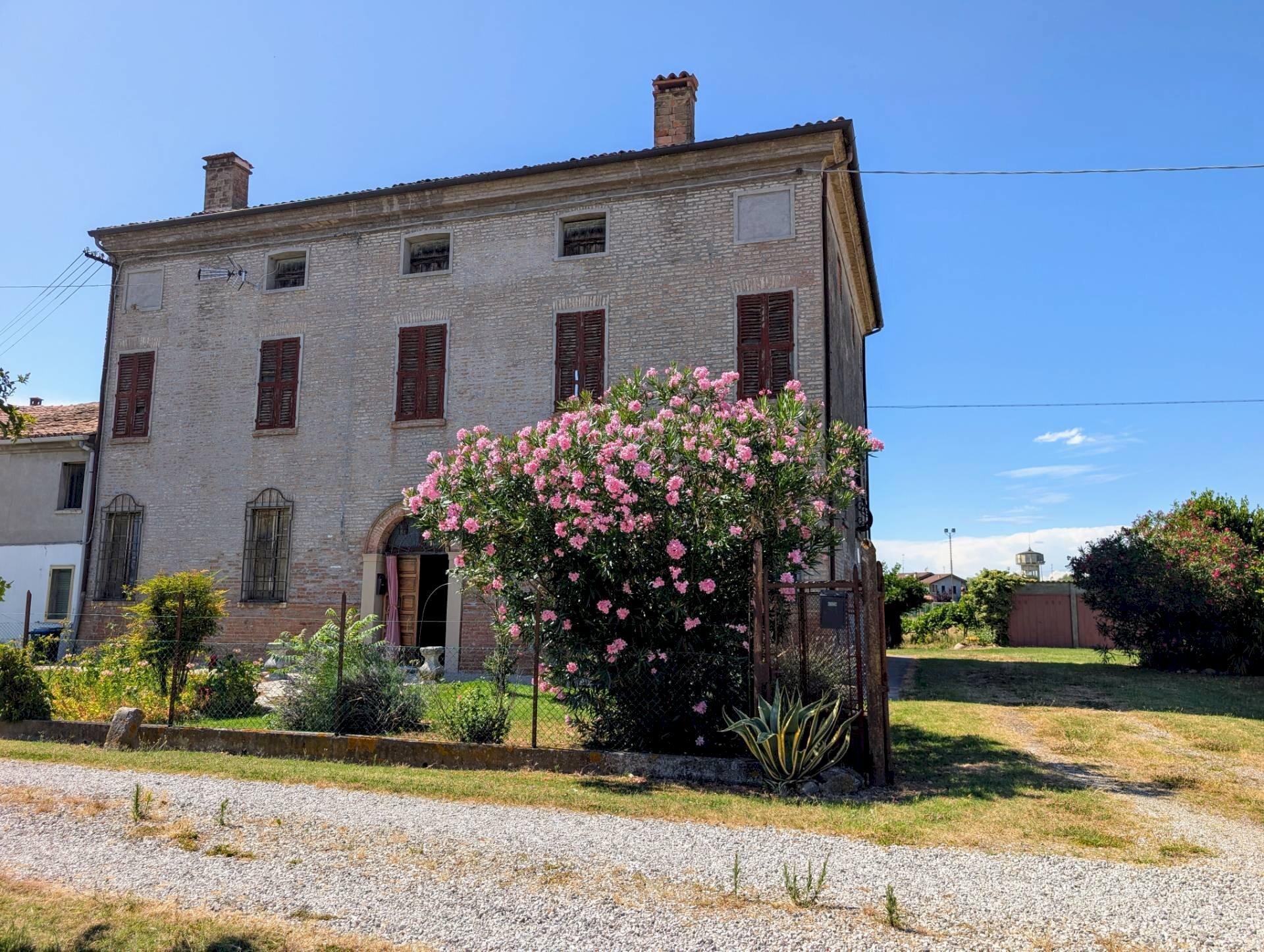 Foto 1 - Villa via Ludovico Ariosto
 
90, Masi Torello - foto 1