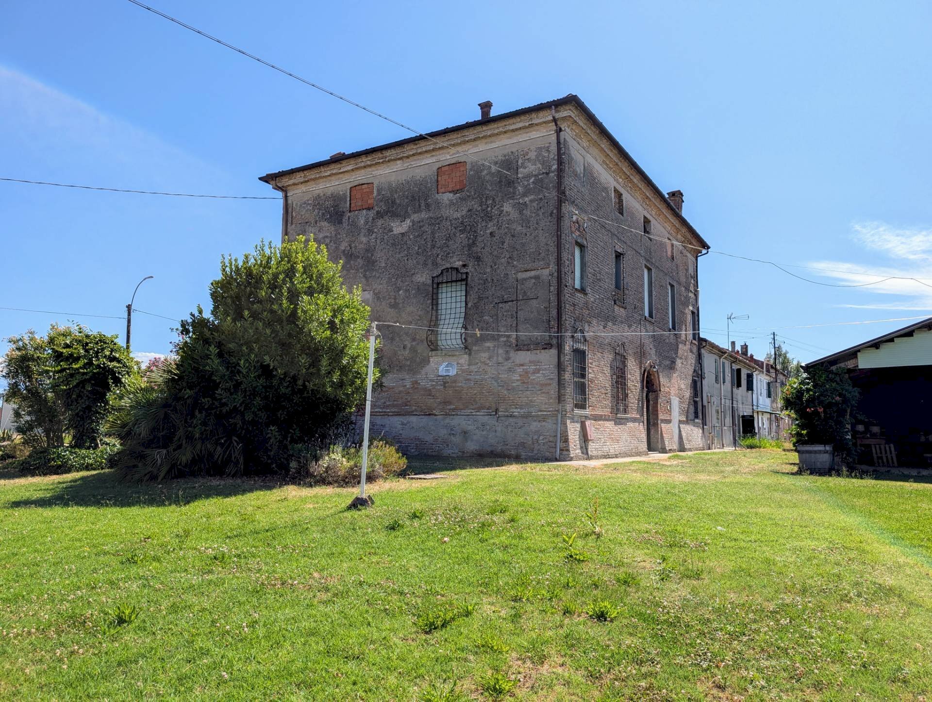 Foto 3 - Villa via Ludovico Ariosto
90, Masi Torello - foto 3