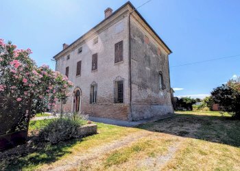 Foto 5 - Villa via Ludovico Ariosto
 
90, Masi Torello - foto 5