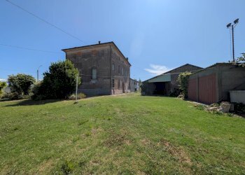 Foto 32 - Villa via Ludovico Ariosto
 
90, Masi Torello - foto 32