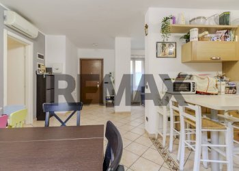 Sala da pranzo - Trilocale Via Ambrogio Strada
 
27, Bresso - foto 9