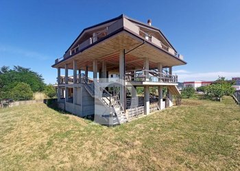 grezzo - Casa indipendente Via Petruzzi, Città Sant'Angelo - foto 1