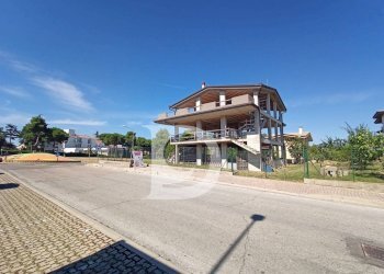 zona circostante - Casa indipendente Via Petruzzi, Città Sant'Angelo - foto 5