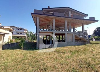 grezzo - Casa indipendente Via Petruzzi, Città Sant'Angelo - foto 8