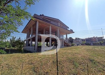 grezzo - Casa indipendente Via Petruzzi, Città Sant'Angelo - foto 10