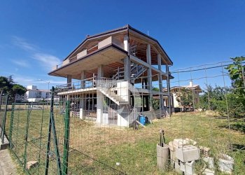 grezzo - Casa indipendente Via Petruzzi, Città Sant'Angelo - foto 15