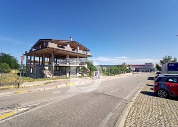 zona circostante - Casa indipendente Via Petruzzi, Città Sant'Angelo - foto 16