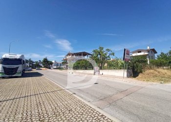 zona circostante - Casa indipendente Via Petruzzi, Città Sant'Angelo - foto 17