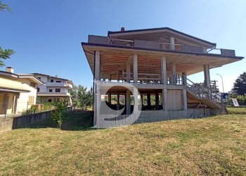 grezzo - Casa indipendente Via Petruzzi, Città Sant'Angelo - foto 21
