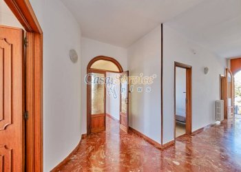 Ingresso - Villa viale Grotta San Ermete, 1, Matino - foto 20
