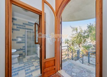 Disimpegno - Villa viale Grotta San Ermete, 1, Matino - foto 25