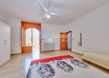 Camera da letto - Villa viale Grotta San Ermete, 1, Matino - foto 27