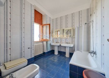 Bagno - Villa viale Grotta San Ermete, 1, Matino - foto 29