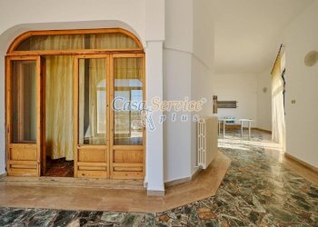 Corridoio - Villa viale Grotta San Ermete, 1, Matino - foto 35
