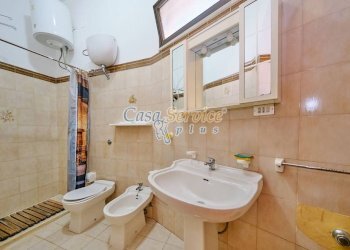 Bagno - Villa viale Grotta San Ermete, 1, Matino - foto 45