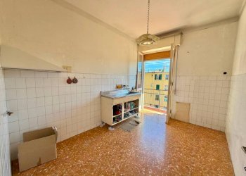 Cucina - Trilocale via Piandilucco, Genova (zona Pegli) - foto 9