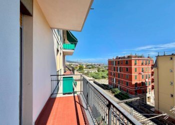 Balcone - Trilocale via Piandilucco, Genova (zona Pegli) - foto 10