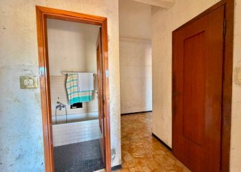 Disimpegno - Trilocale via Piandilucco, Genova (zona Pegli) - foto 12